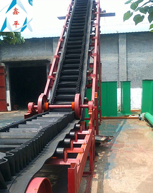 1716605847387519.jpg 大傾角皮帶機(jī).jpg